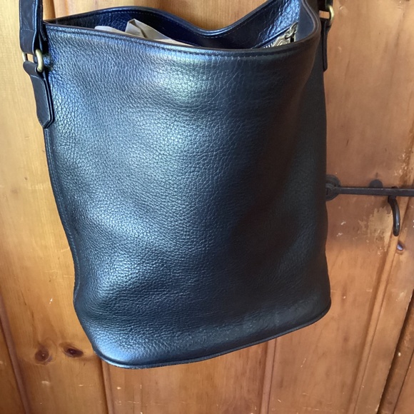 Pebbled leather Large black  Coach bag in excellent shape - Picture 2 of 8